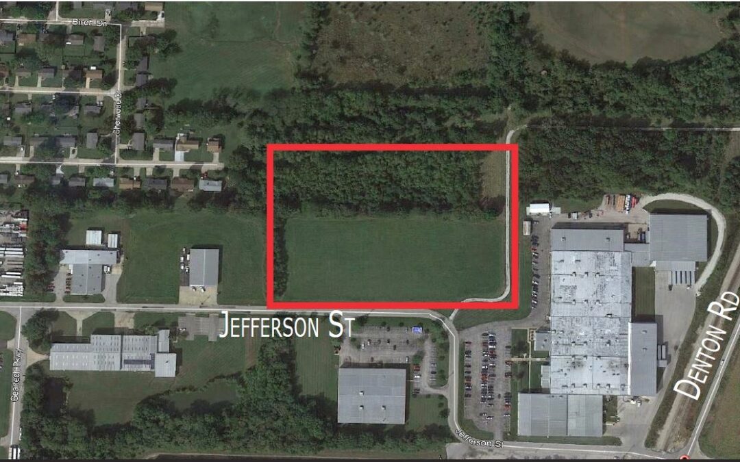 Hilliker Corporation Broker Scott Martin Sells 10 Acres in  Pacific, MO, Zoned for Industrial Building for Gearco Inc.
