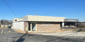 9641 Manchester Rd. Rock Hill, MO 63119 Retail Building